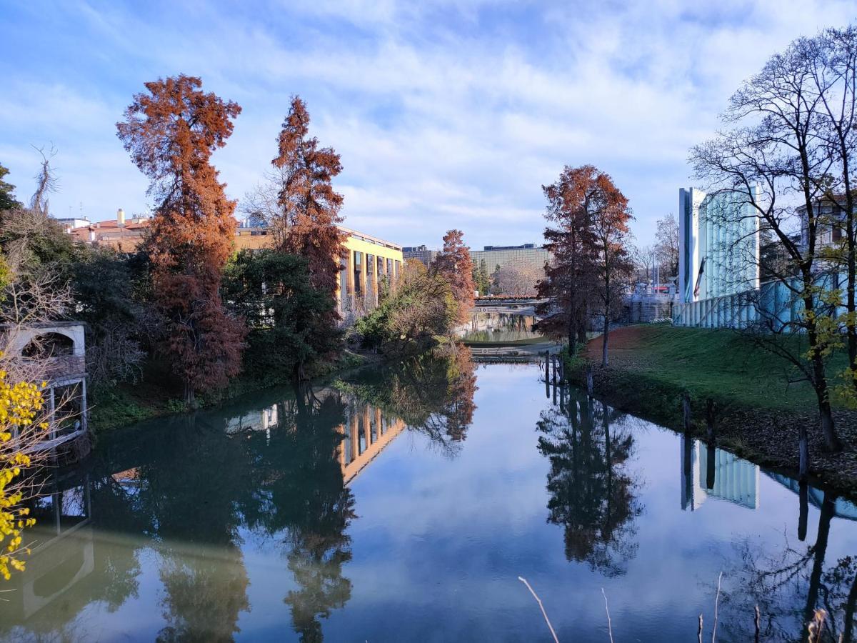 Officine Cavour Piazza Cavour Apartment ปาโดวา ภายนอก รูปภาพ